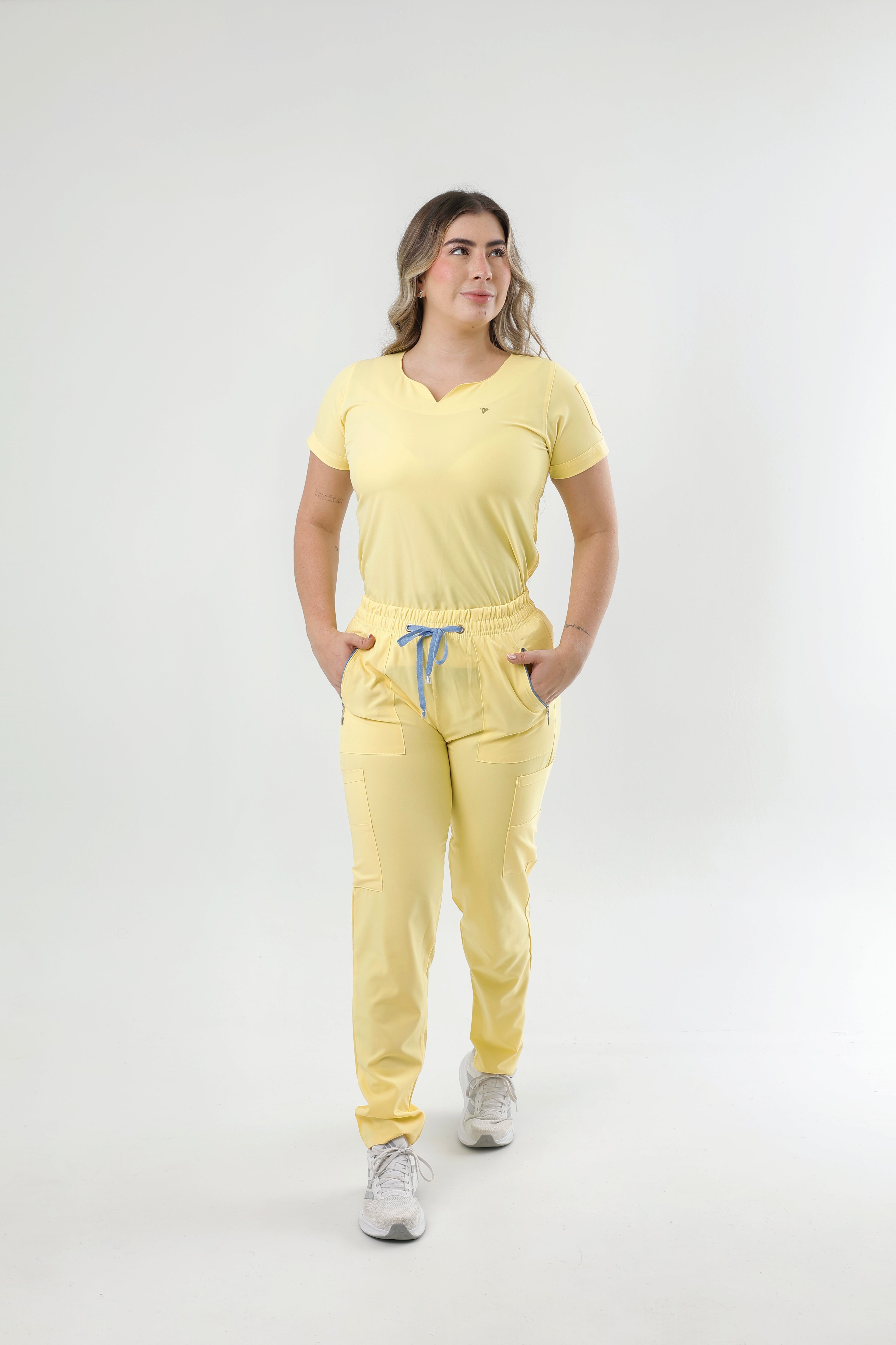 UNIFORME NOVA